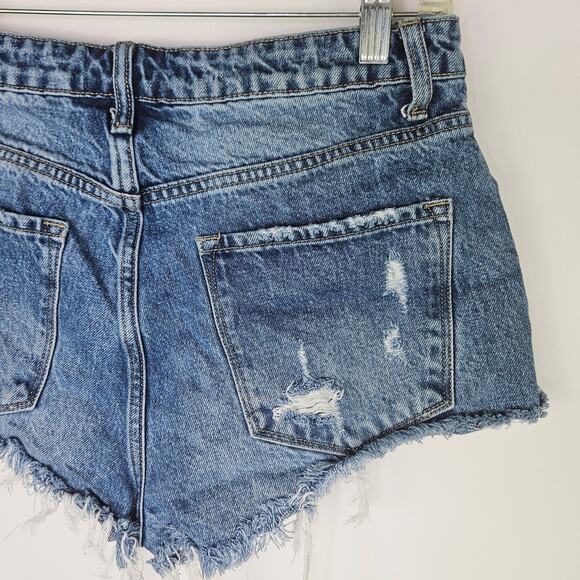 Vervet for Altar'd State Distressed High Rise Denim Shorts Size 29 Cutoff Frayed - Picture 3 of 12